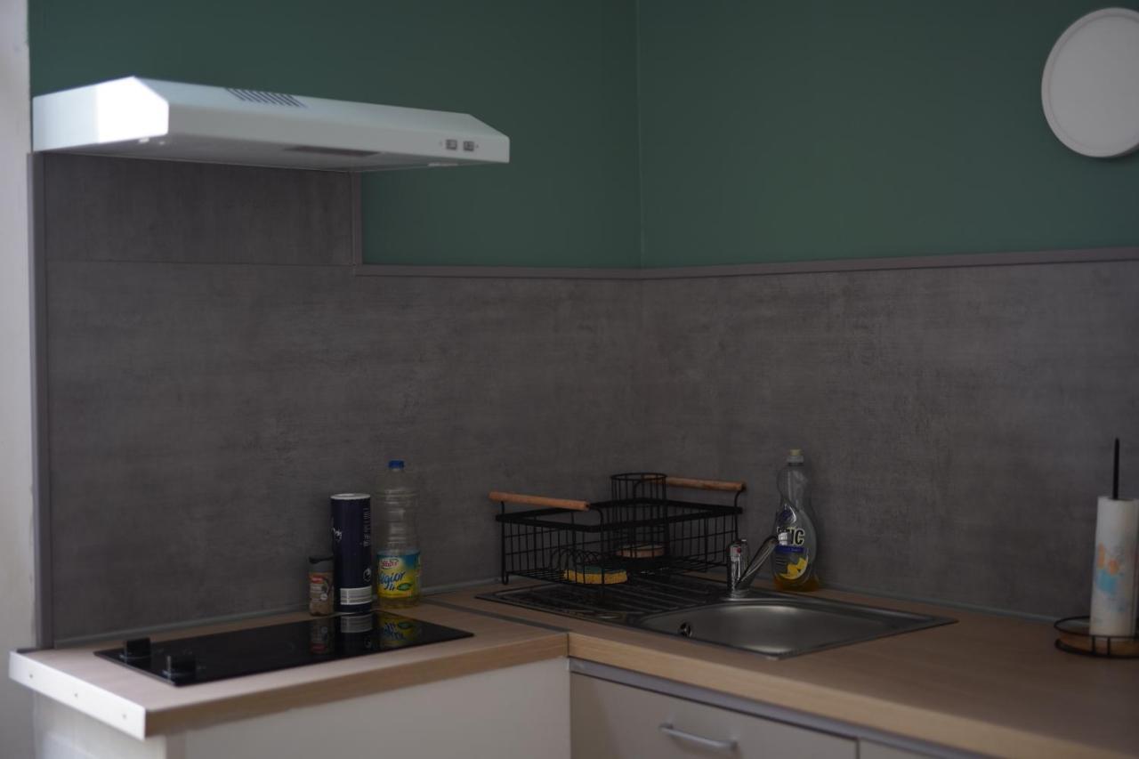 Logement Cosy Avec Stationnement Gratuit Troyes Exteriör bild